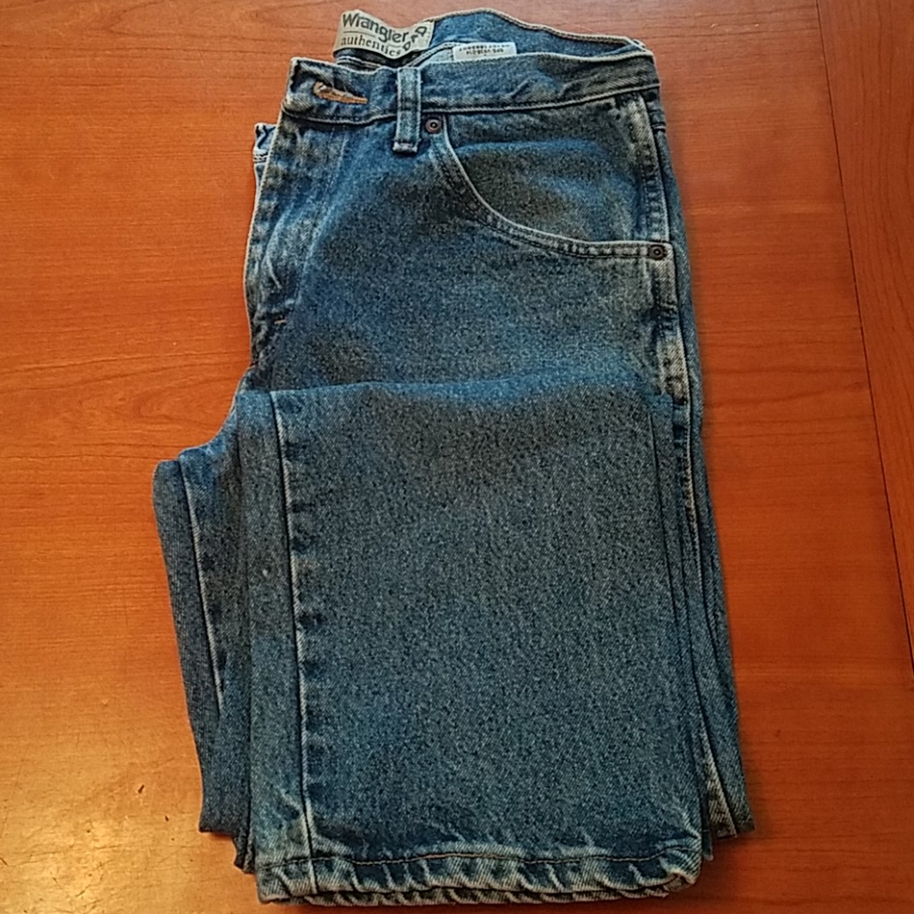 Wrangler Authentic mens jeans
